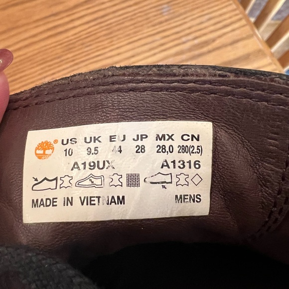 Timberland Boot Company high ankle cut black leather laced up boots - Picture 10 of 10